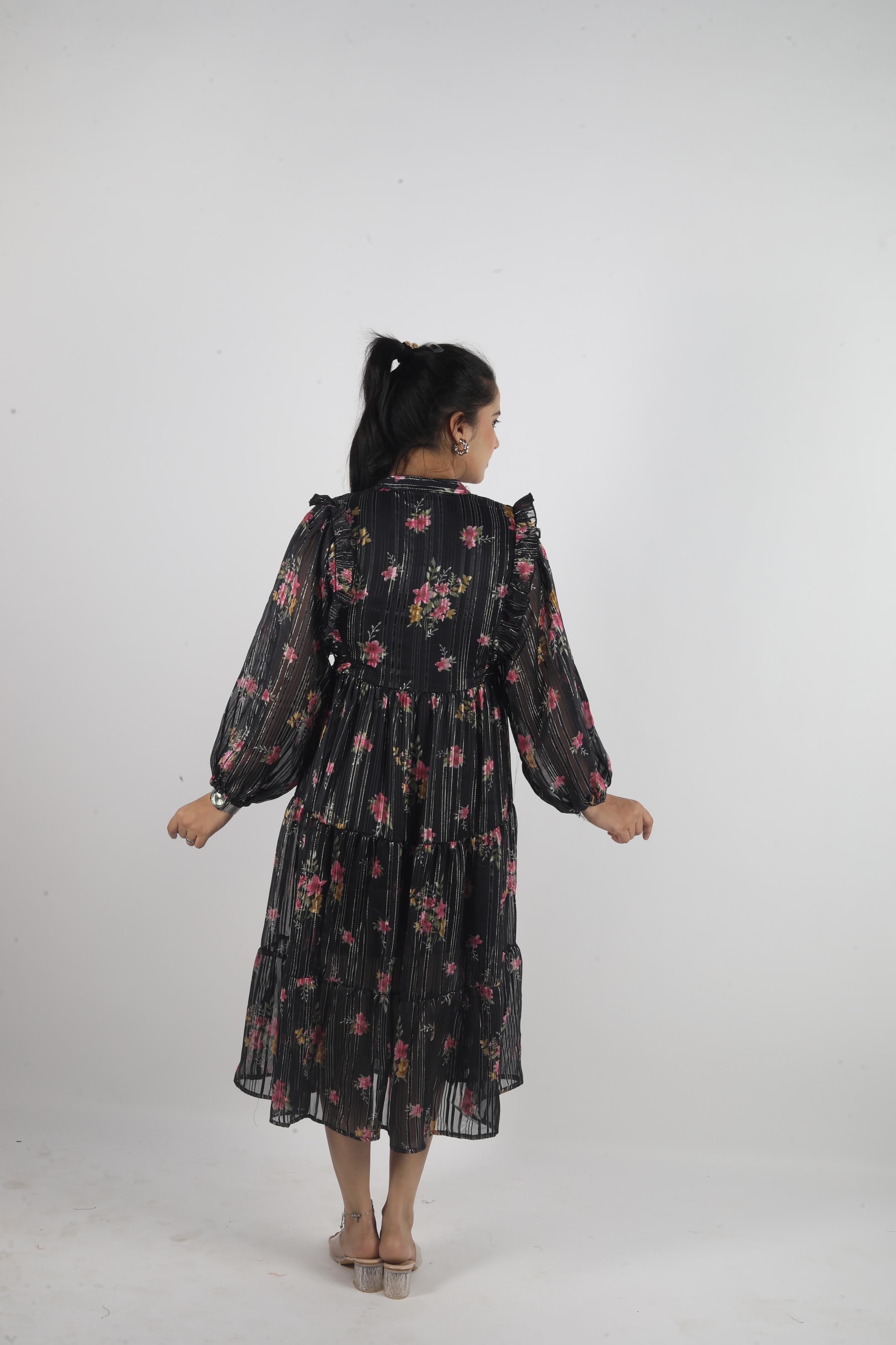 Elara Luxe – Georgette Long Dress