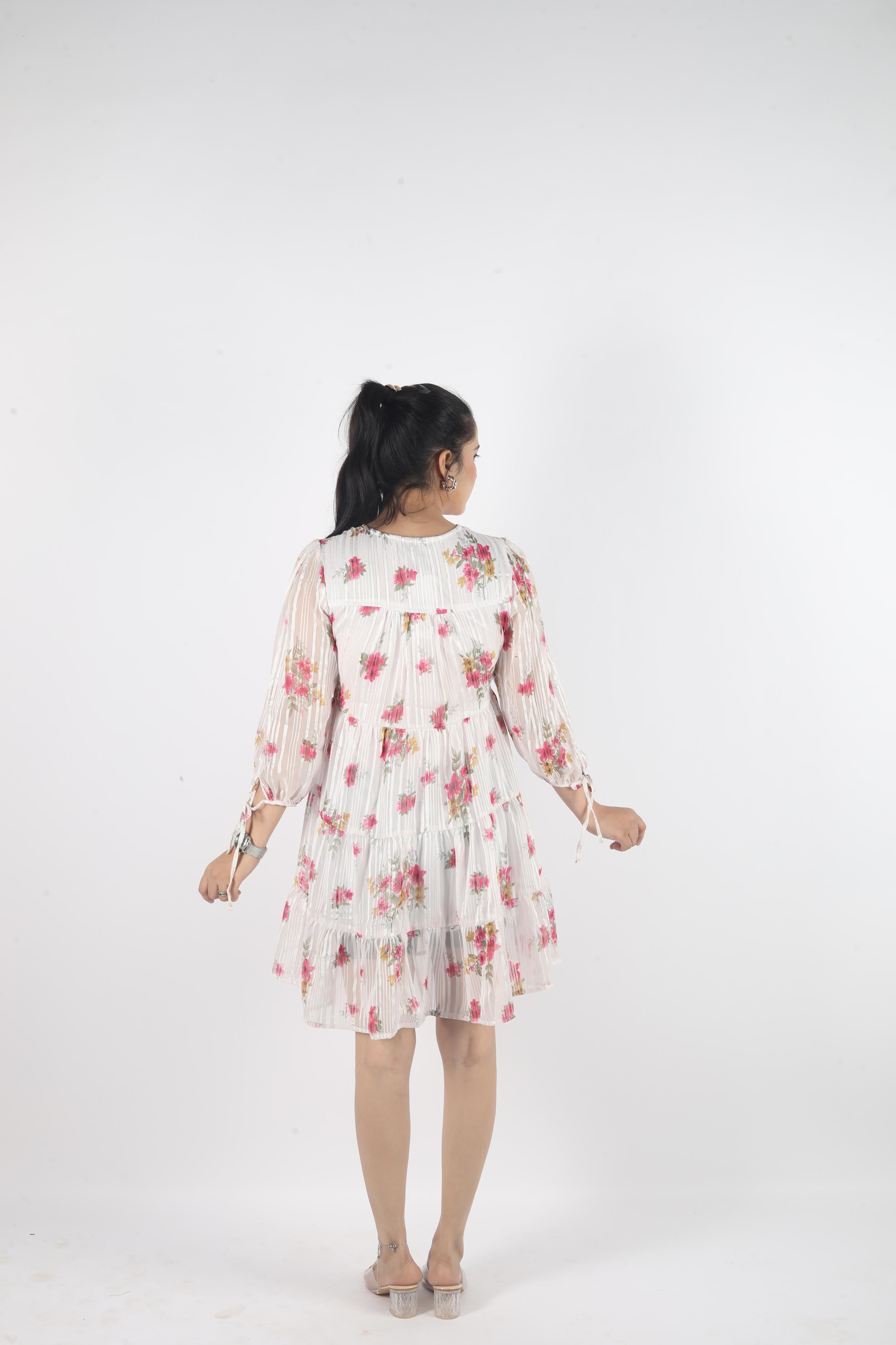 Seraphine – Georgette Luxe Knee-Length Dress