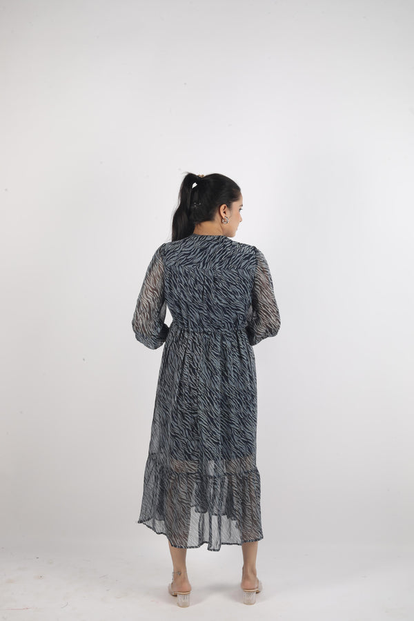 Elara Flow – Georgette Luxe Long Dress